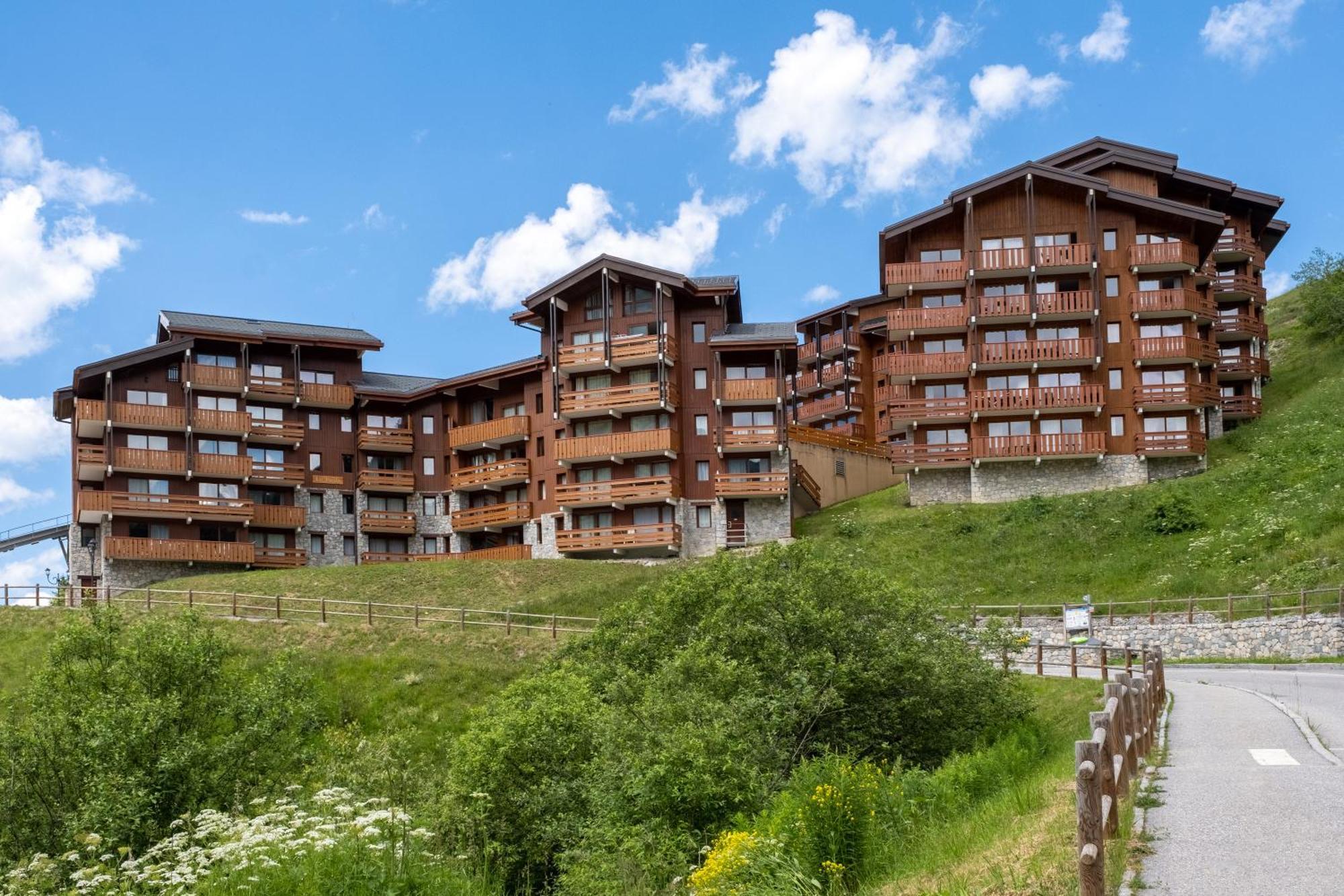 Residence Pierre & Vacances Premium Les Crets Les Allues Exterior foto